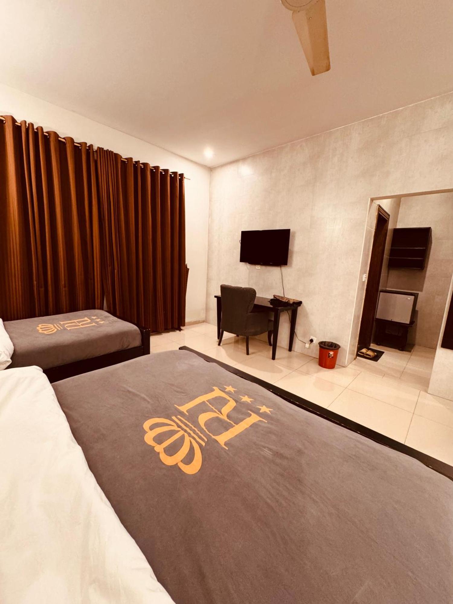 Reina Boutique Hotel - G9 Islamabad Luaran gambar