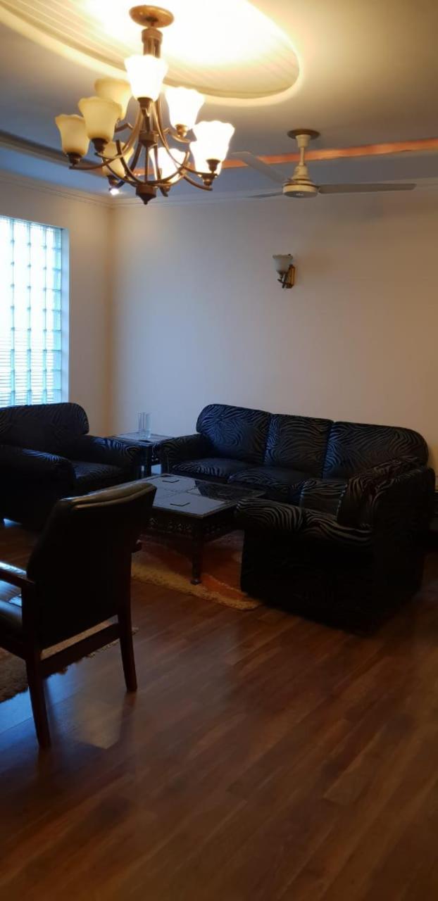 Reina Boutique Hotel - G9 Islamabad Luaran gambar