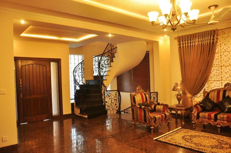 Reina Boutique Hotel - G9 Islamabad Luaran gambar